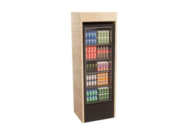 Habillage armoire à boissons de couleur bois.